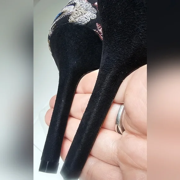 G.I.L.I. Alecia Women's High Heels Size 9.5 Multicolor Embroidered Pointed Toe - Picture 13 of 15